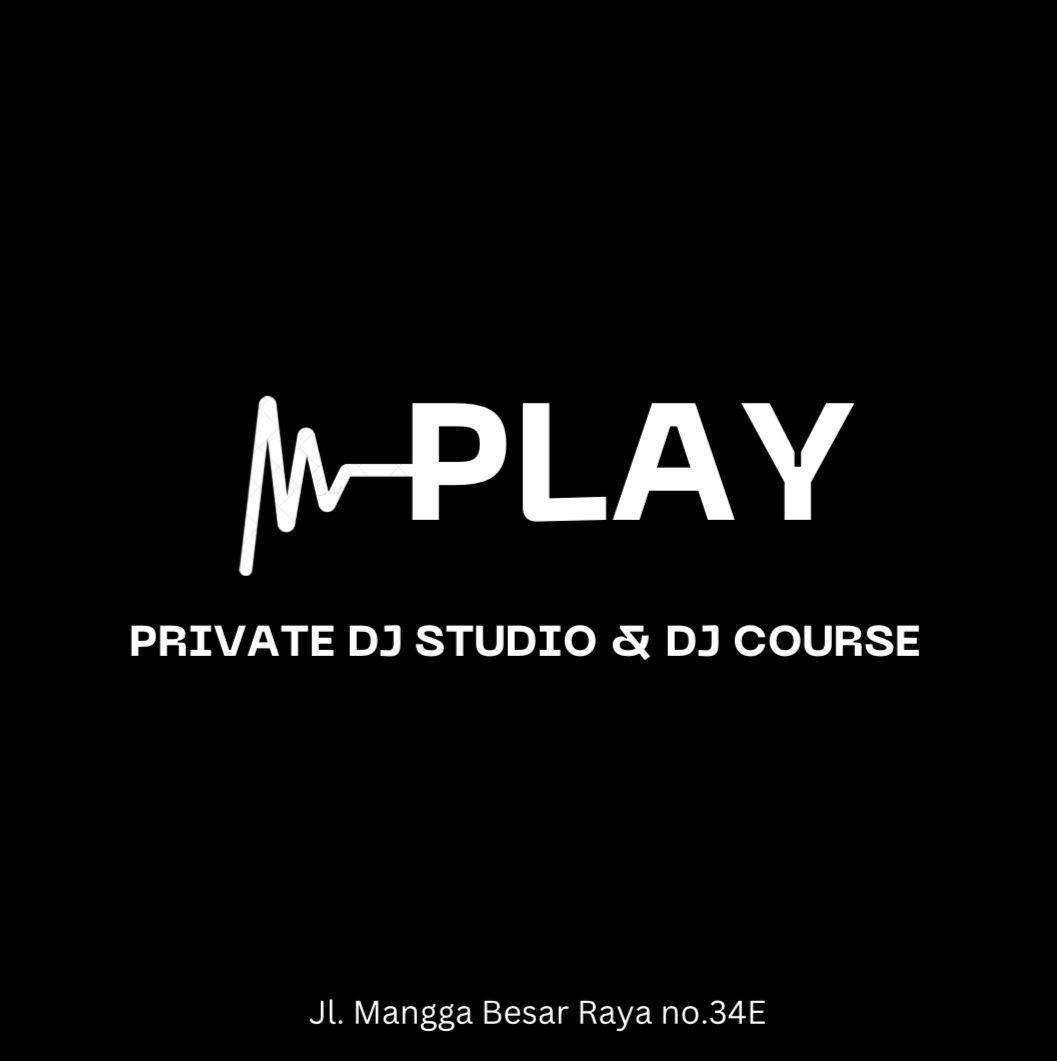M-Play illuminated signage
